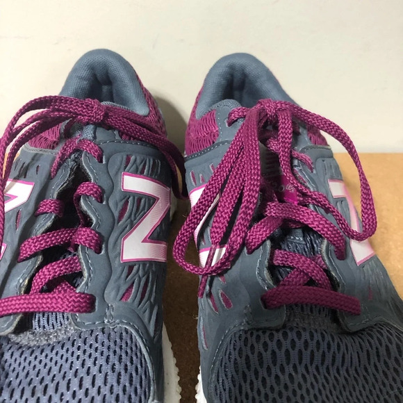 New Balance Comfort 420 Response 1.0 Grey Maroon Laces 8  Perforations Athletic - Picture 8 of 14